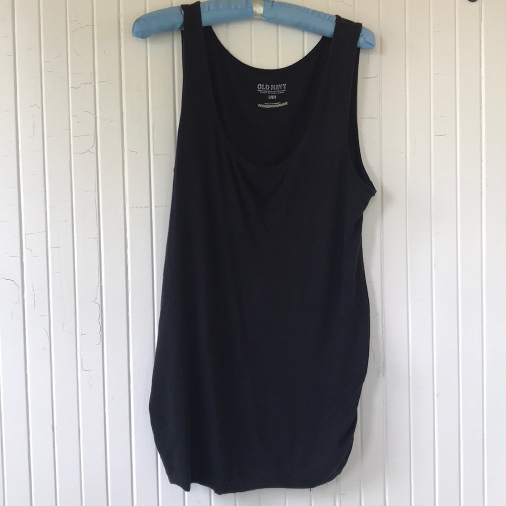 Well loved old navy maternity tank